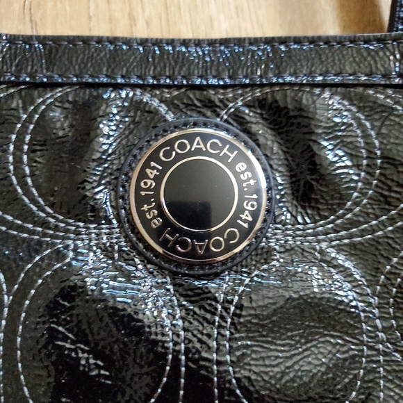 SET of 2 Coach New F19198 Leather Logo Stitched Purse Bag 14x10x4 Wristlet 7.5x5 - Picture 7 of 11